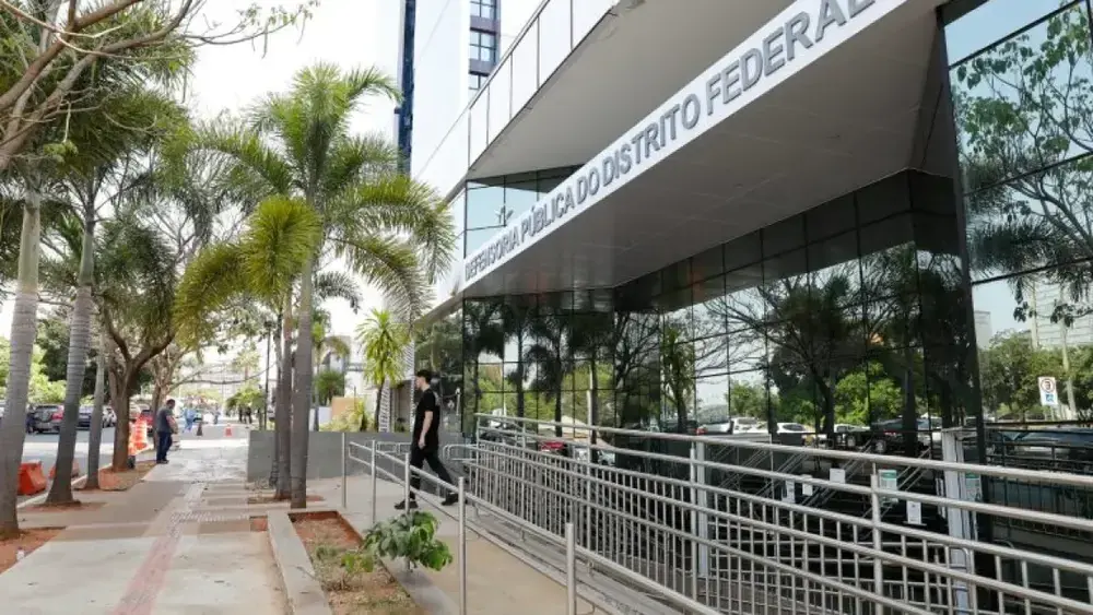 Defensoria garante consulta urgente para paciente com câncer cerebral