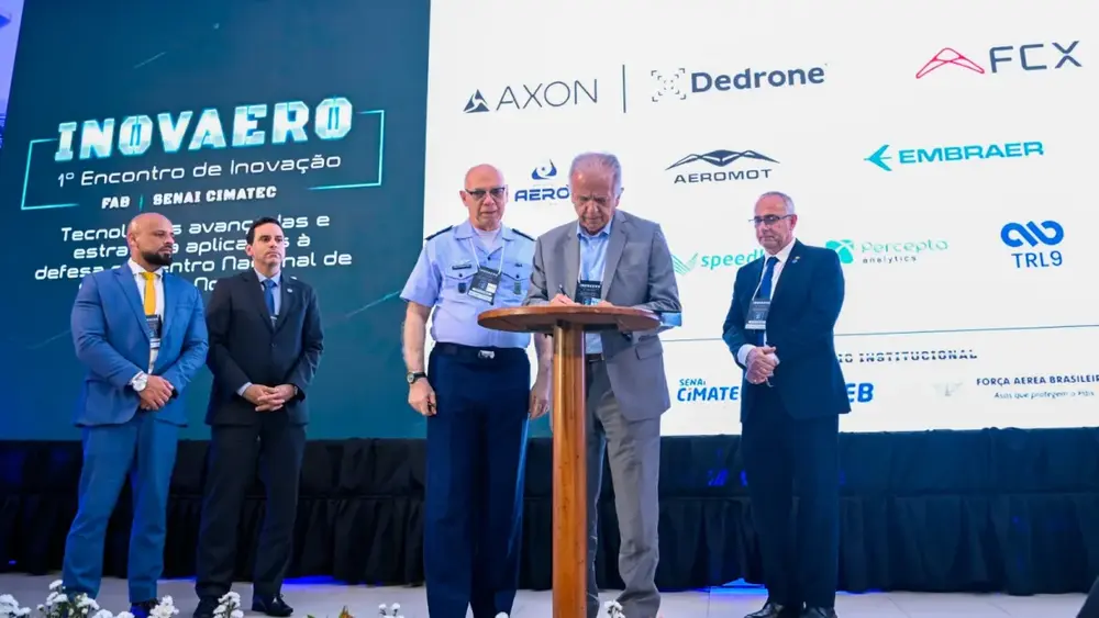 Defesa debate inovação aeroespacial em encontro na Bahia