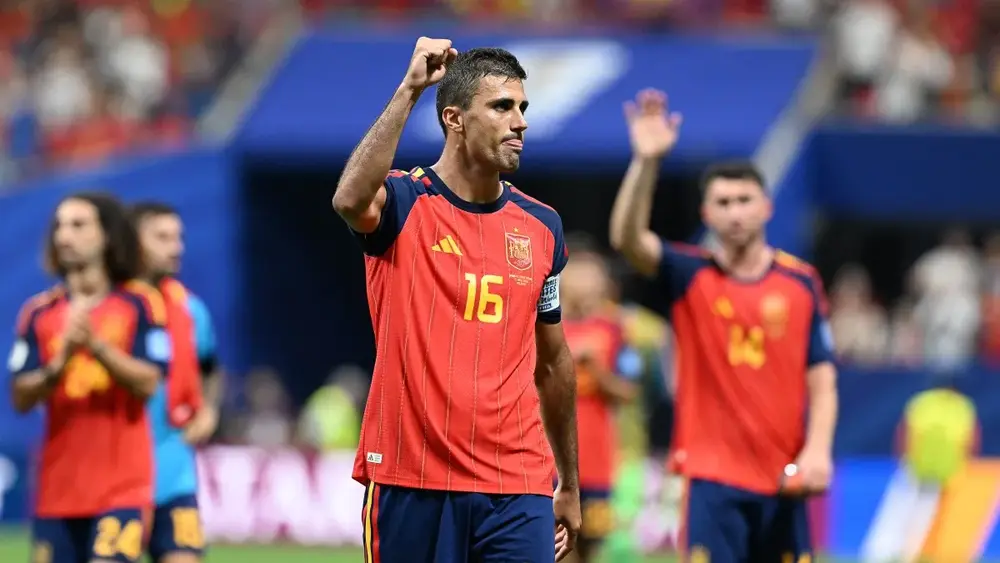 Espanha goleia Arábia Saudita (4-0) com primeiro gol de Yamal em Copas