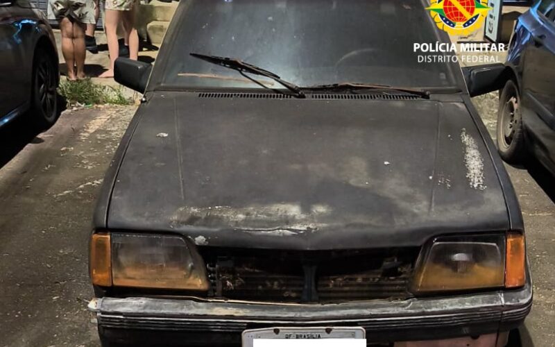 Homem é preso ao furtar carro com guincho no Núcleo Bandeirante