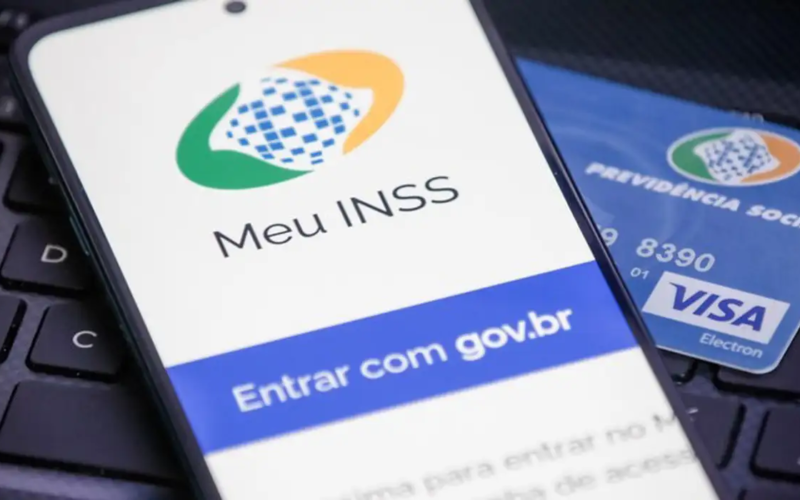 INSS alerta beneficiários pelo WhatsApp para prova de vida