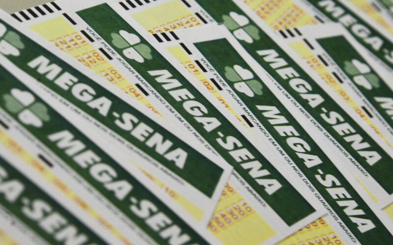 Mega-Sena acumula e prêmio chega a R$ 10 milhões
