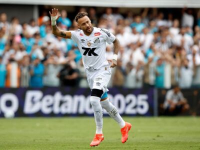 Neymar marca na Vila, Santos vence e sai do Z4