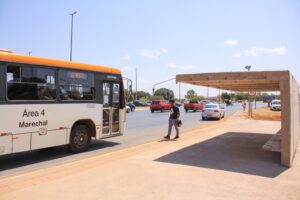 Roubos em ônibus do DF caem 52% em 2025 com tecnologia