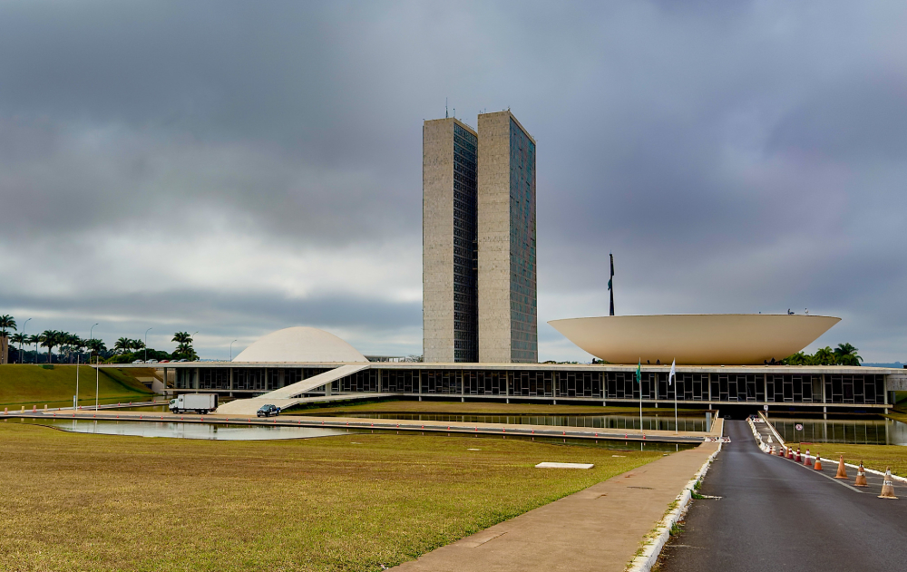 STF retoma julgamento da reforma da Lei de Improbidade