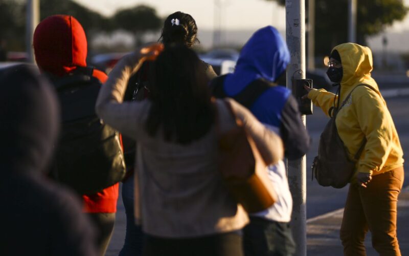 Temporais e frente fria atingem Sul, Sudeste e Norte nesta terça