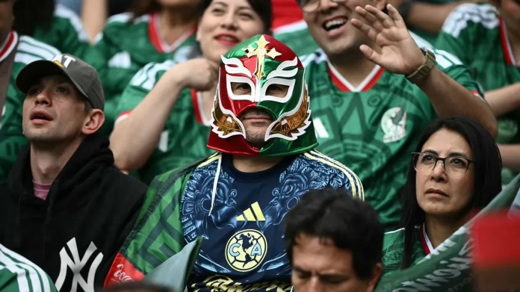 México aposta em casa cheia para quebrar jejum de 40 anos