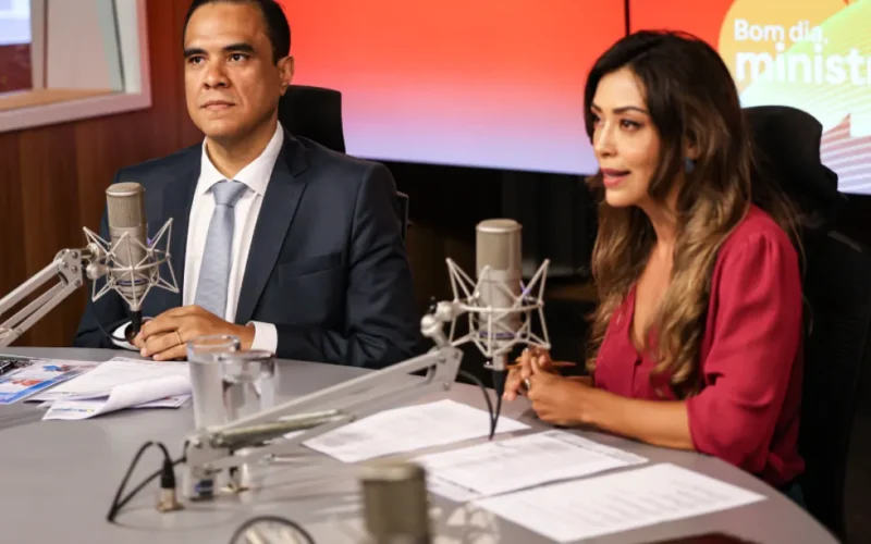 Ministro anuncia R$ 1 bi em crédito para impulsionar o turismo
