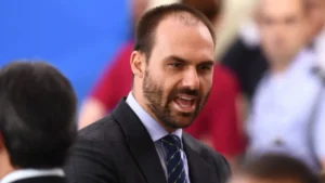 STF fixa pena de Eduardo Bolsonaro em 4 anos e 2 meses no semiaberto