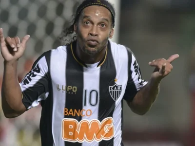 Ronaldinho volta ao futebol aos 46 anos para jogar na 3ª divisão italiana