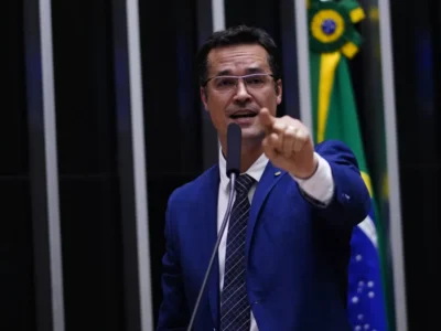 Deltan pode lançar esposa ao Senado se tiver candidatura barrada