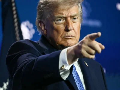 Trump pede cassação de licenças de emissoras que o ignoraram
