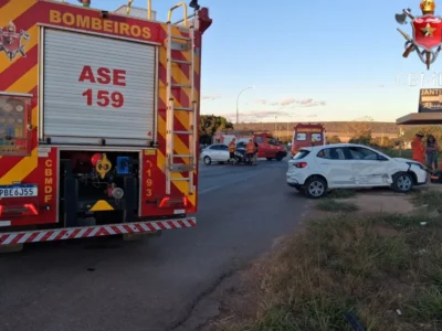 Acidente na DF-230 deixa duas pessoas feridas em Planaltina