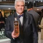 Hugo Studart lança cachaça especial para bicentenário Brasil-Reino Unido