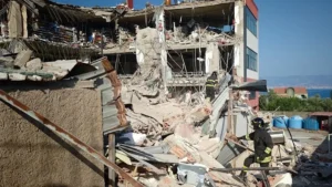 Terremoto de 4,7 na Itália deixa oito feridos e causa danos