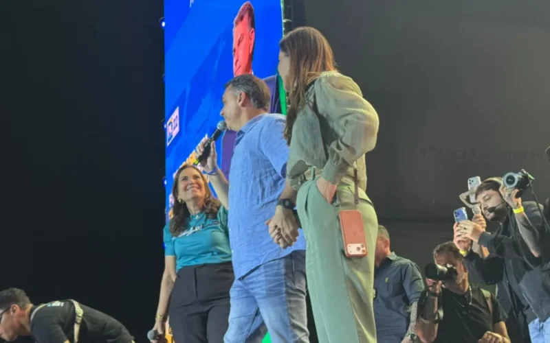 PL lança Flávio e Michelle no DF